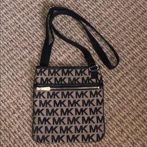 black and tan micheal kors cross body